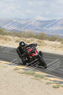 media/May-05-2025-Moto Forza (Mon) [[3c1838c5e5]]/2-B Group/Session 2 (Turn 7 Inside)/